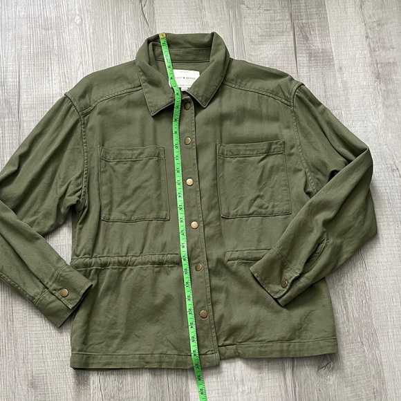Lucky Brand Utility Jacket in Army Green - Picture 7 of 8
